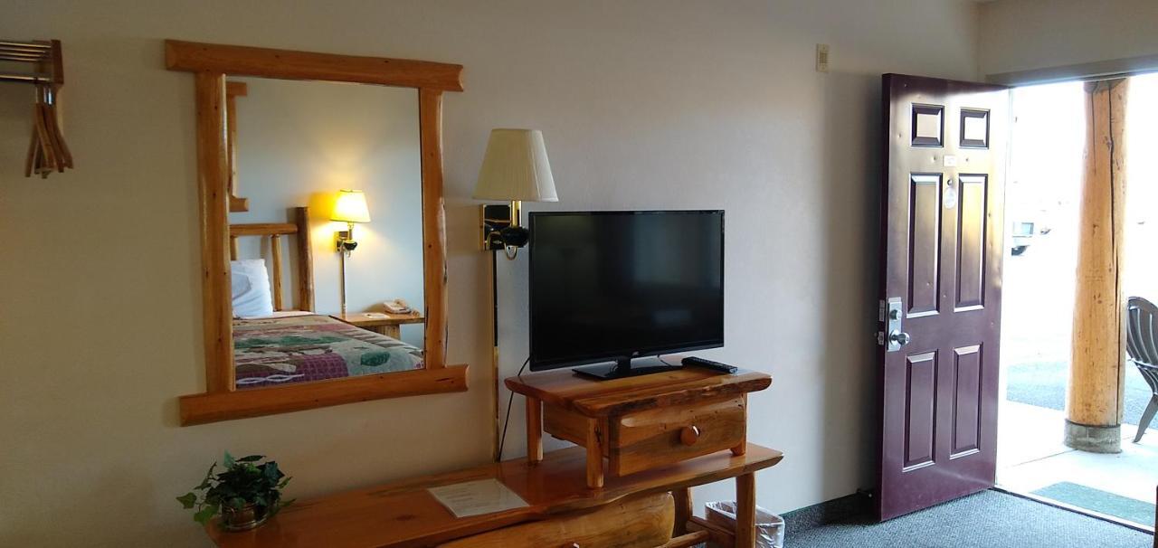 Ponderosa Motel Enterprise Buitenkant foto